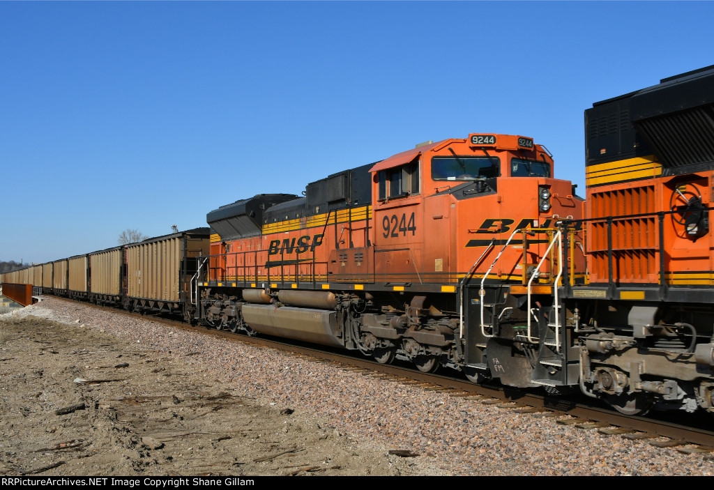 BNSF 9244 Roster shot